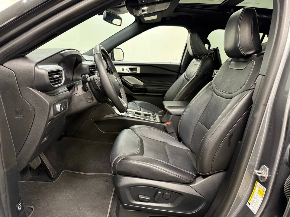 2022 Ford Explorer 6th Gen - Image 14 of 21