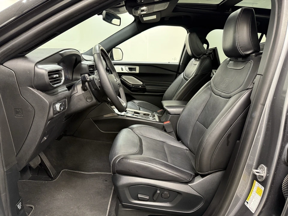 2022 Ford Explorer 6th Gen - Image 14 of 21