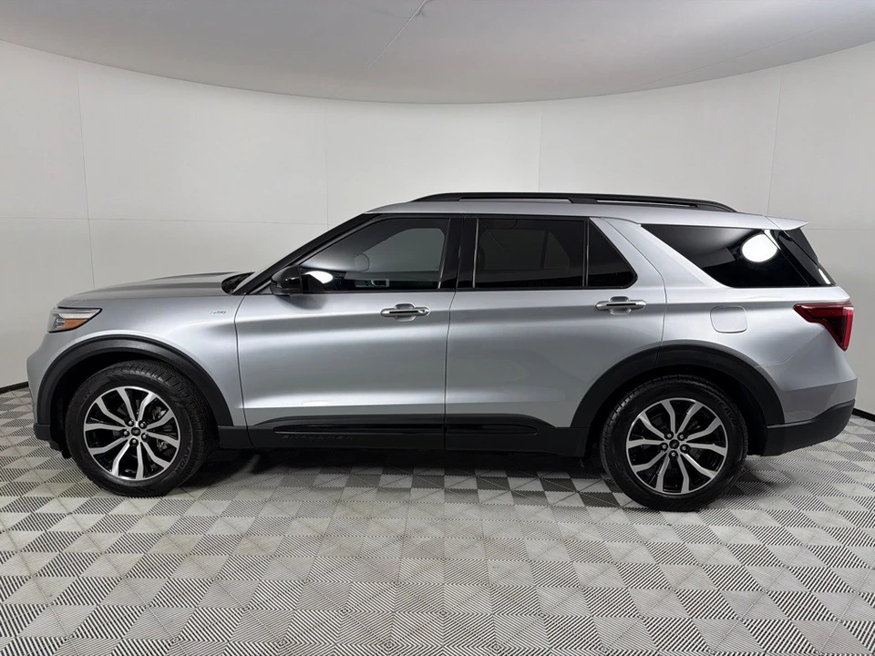 2022 Ford Explorer 6th Gen - Image 7 of 12