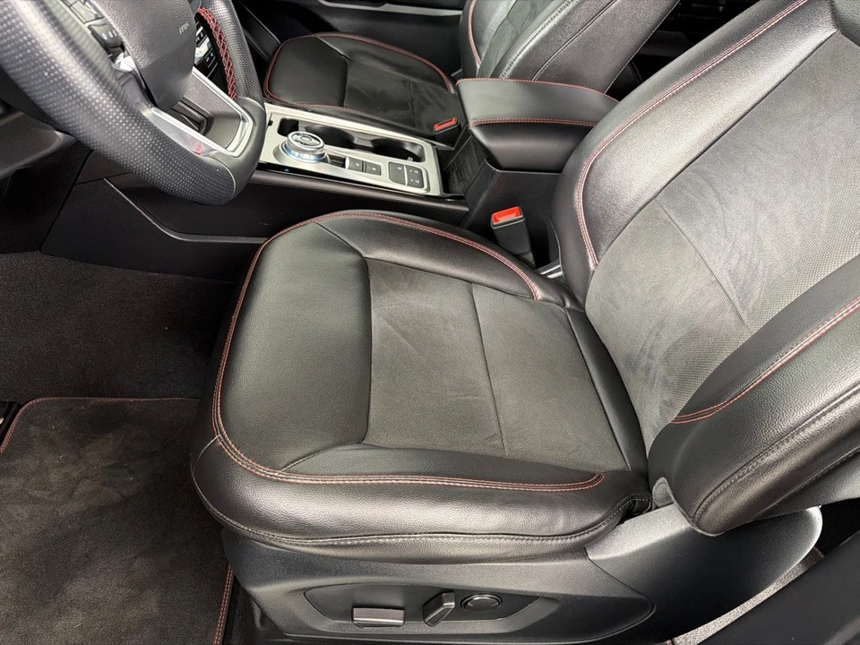 2022 Ford Explorer 6th Gen - Image 11 of 12
