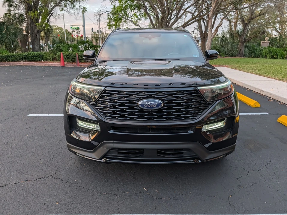 2022 Ford Explorer 6th Gen - Image 8 of 21