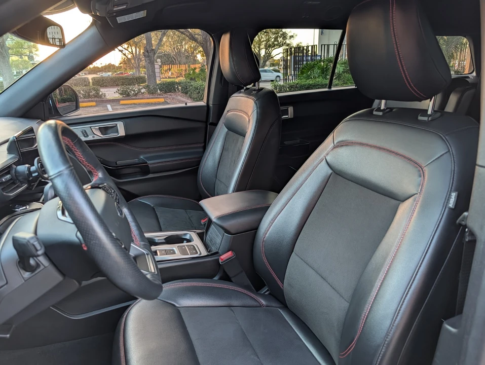 2022 Ford Explorer 6th Gen - Image 12 of 21