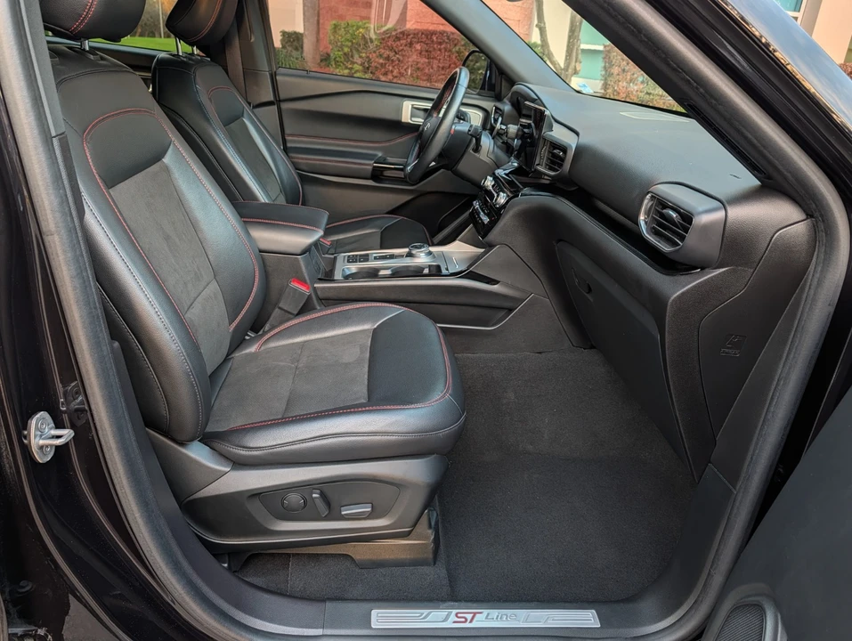 2022 Ford Explorer 6th Gen - Image 17 of 21