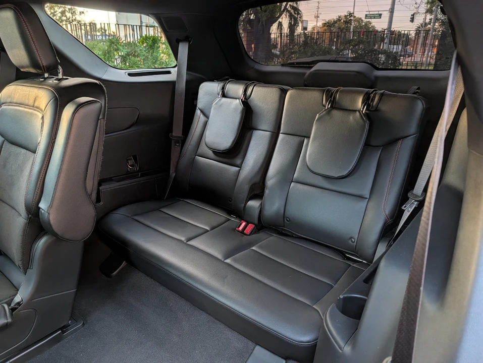 2022 Ford Explorer 6th Gen - Image 15 of 21