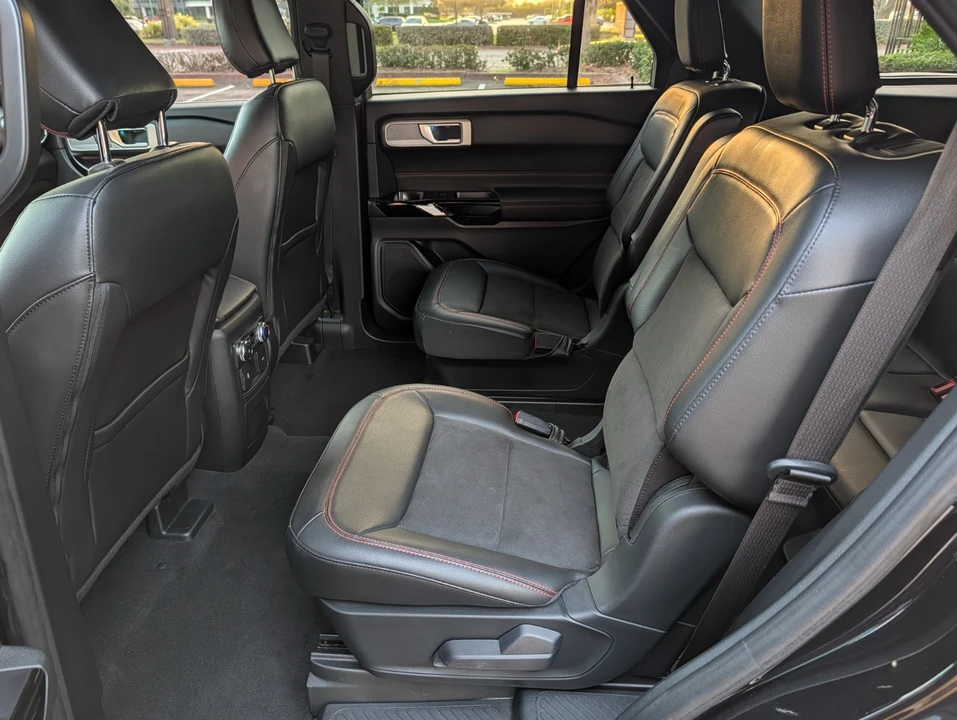 2022 Ford Explorer 6th Gen - Image 13 of 21