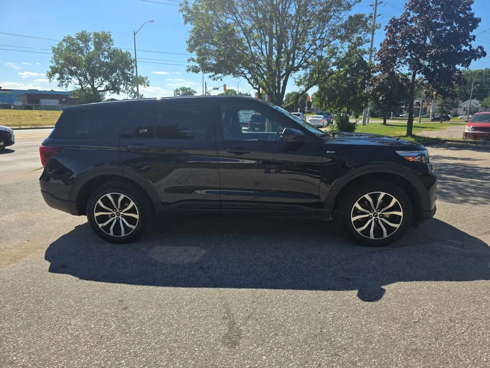 2022 Ford Explorer 6th Gen - Image 3 of 20