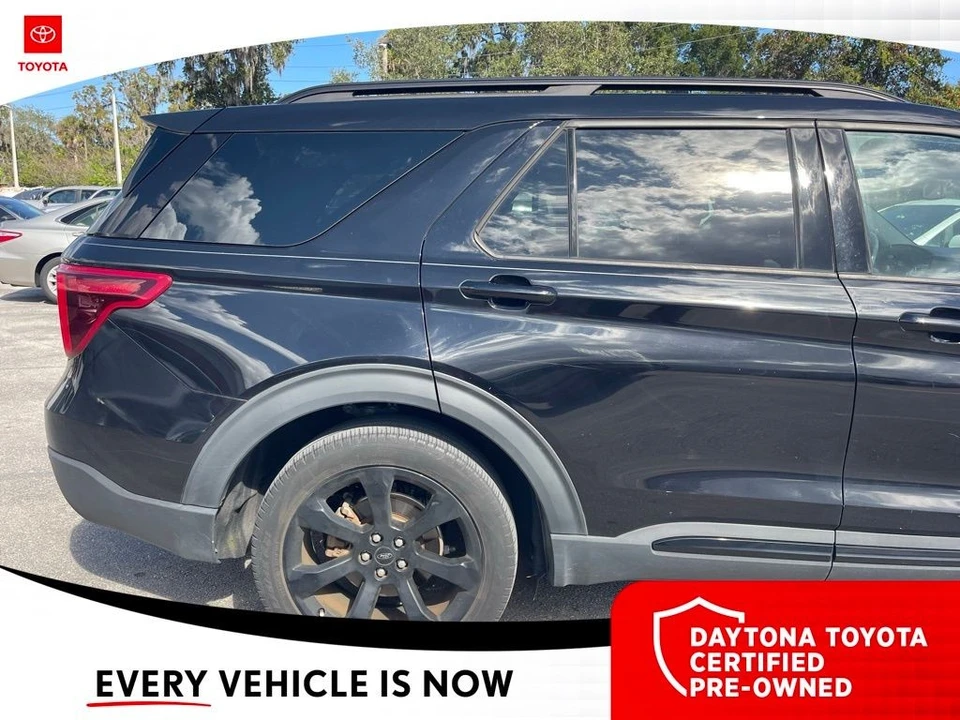 2022 Ford Explorer 6th Gen - Image 8 of 10