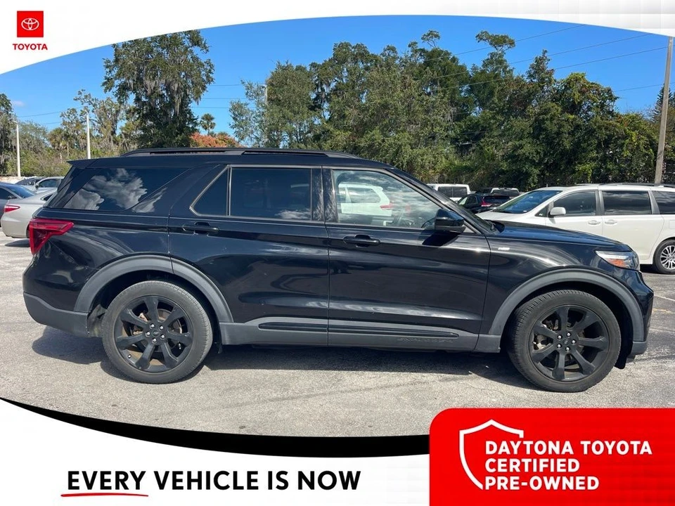 2022 Ford Explorer 6th Gen - Image 2 of 10