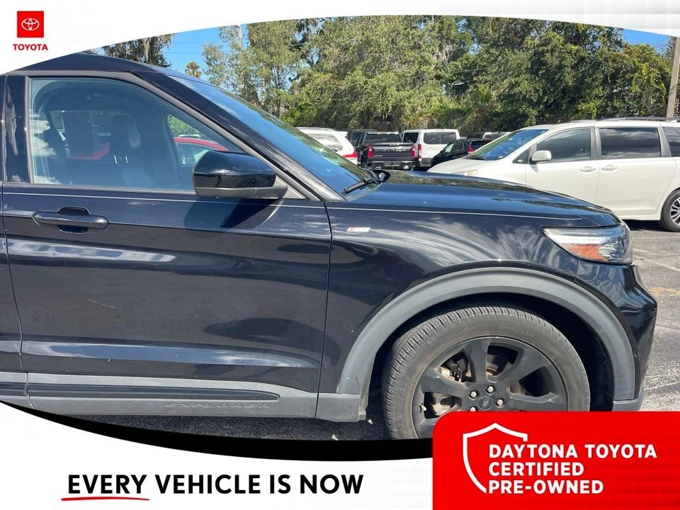 2022 Ford Explorer 6th Gen - Image 4 of 10