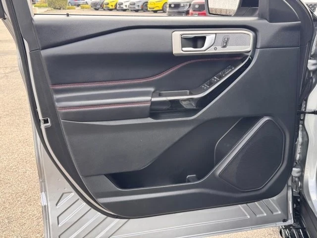2022 Ford Explorer 6th Gen - Image 16 of 21