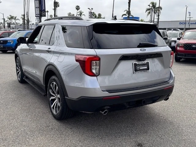 2022 Ford Explorer 6th Gen - Image 10 of 21