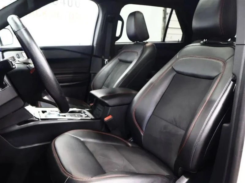2022 Ford Explorer 6th Gen - Image 9 of 12