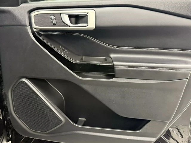 2022 Ford Explorer 6th Gen - Image 19 of 21