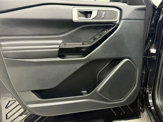2022 Ford Explorer 6th Gen - Image 18 of 21