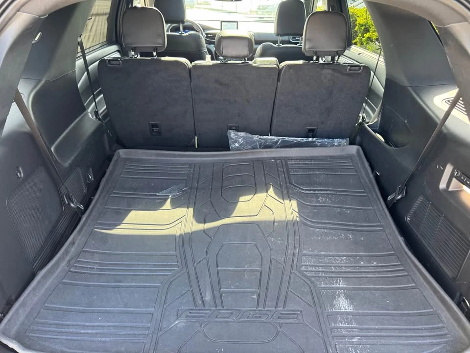2022 Ford Explorer 6th Gen - Image 5 of 11