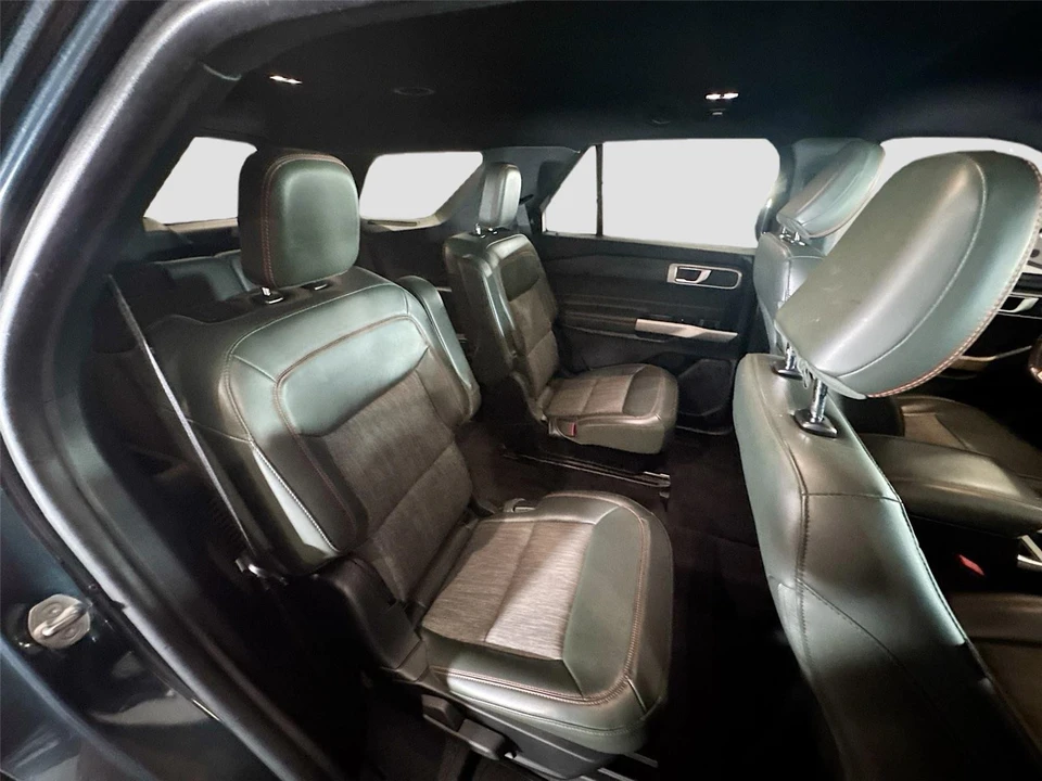 2022 Ford Explorer 6th Gen - Image 20 of 31