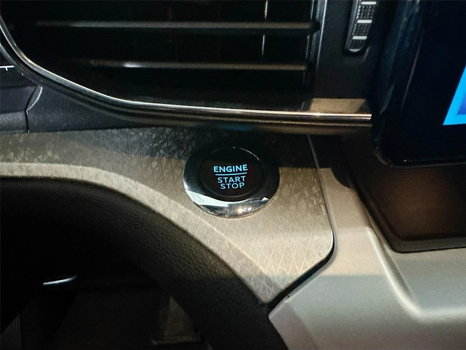 2022 Ford Explorer 6th Gen - Image 12 of 21