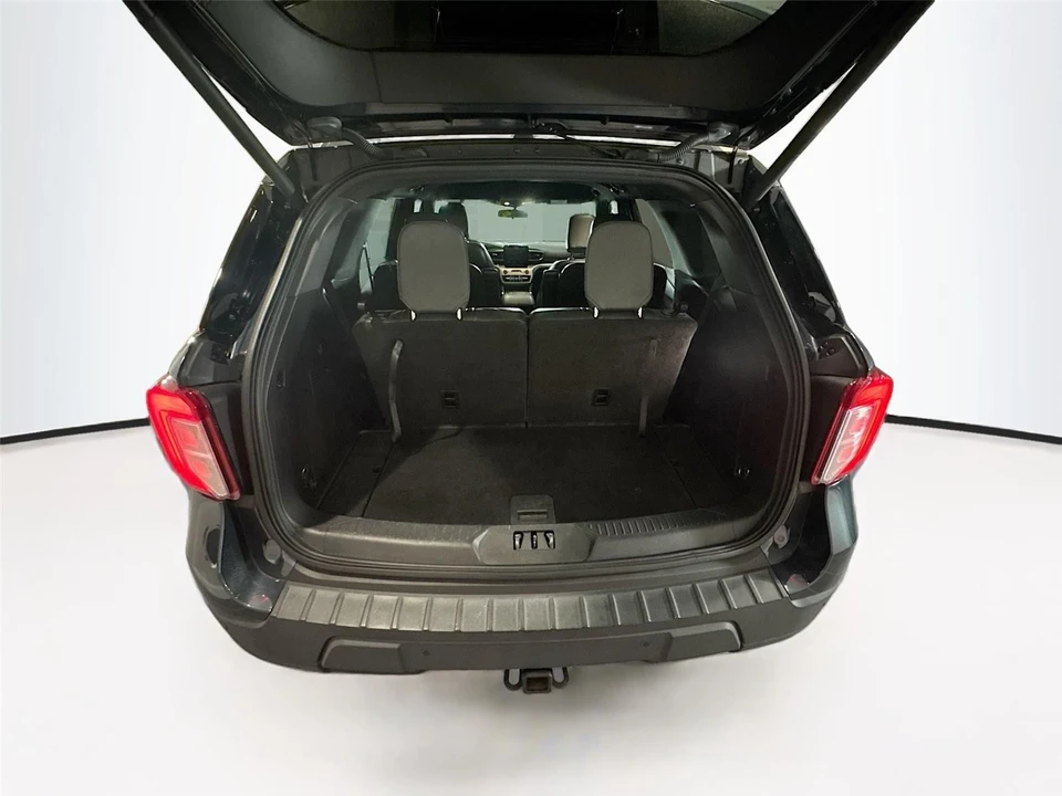 2022 Ford Explorer 6th Gen - Image 19 of 21