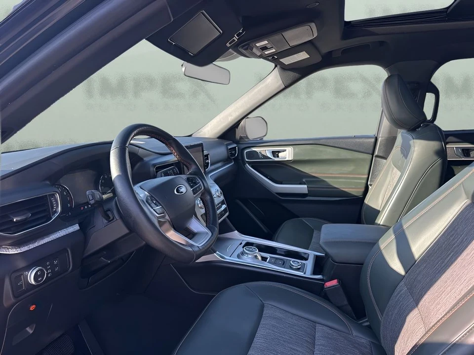 2022 Ford Explorer 6th Gen - Image 9 of 12
