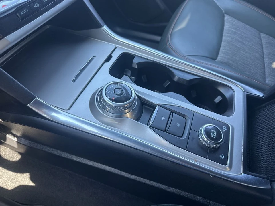 2022 Ford Explorer 6th Gen - Image 18 of 21