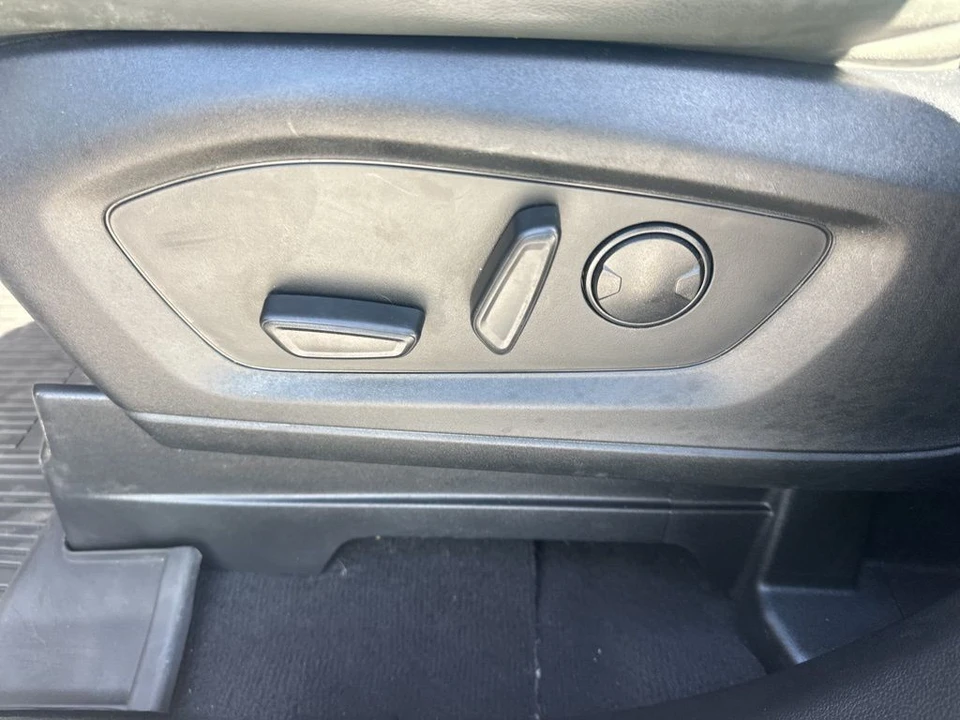 2022 Ford Explorer 6th Gen - Image 10 of 21
