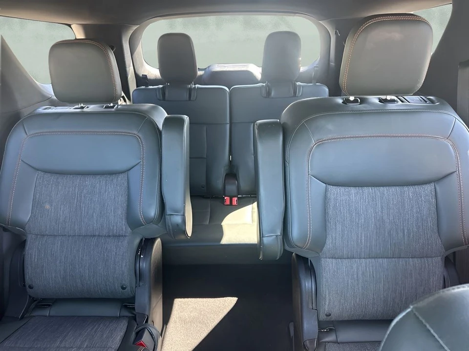 2022 Ford Explorer 6th Gen - Image 12 of 21