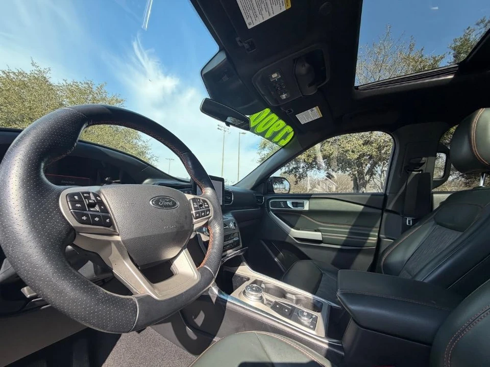 2022 Ford Explorer 6th Gen - Image 10 of 21
