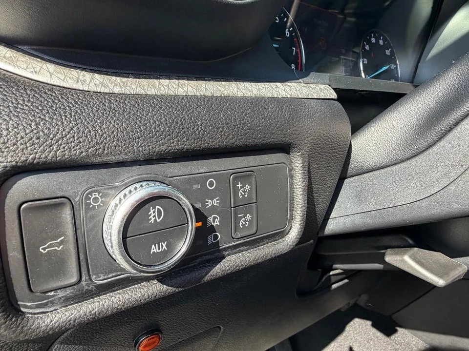 2022 Ford Explorer 6th Gen - Image 11 of 21
