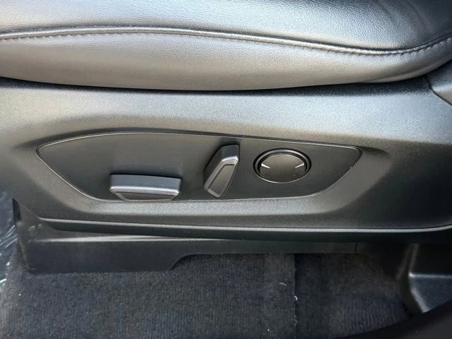 2022 Ford Explorer 6th Gen - Image 19 of 21