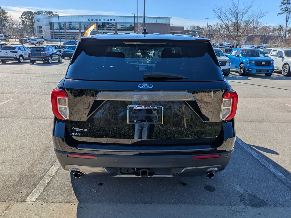 2022 Ford Explorer 6th Gen - Image 5 of 12