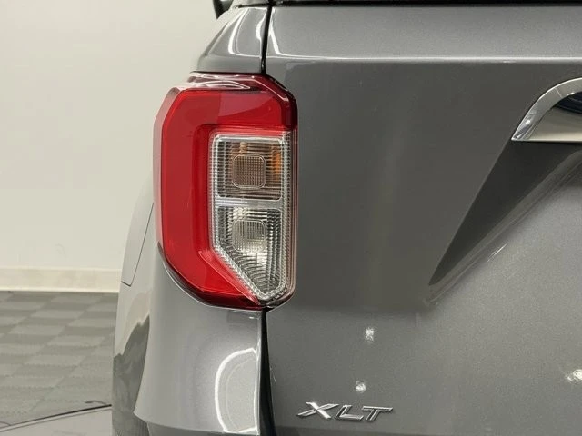 2022 Ford Explorer 6th Gen - Image 9 of 12