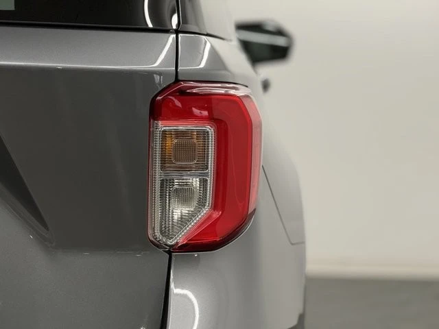 2022 Ford Explorer 6th Gen - Image 7 of 12