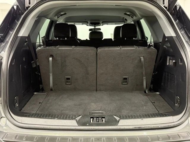 2022 Ford Explorer 6th Gen - Image 11 of 12