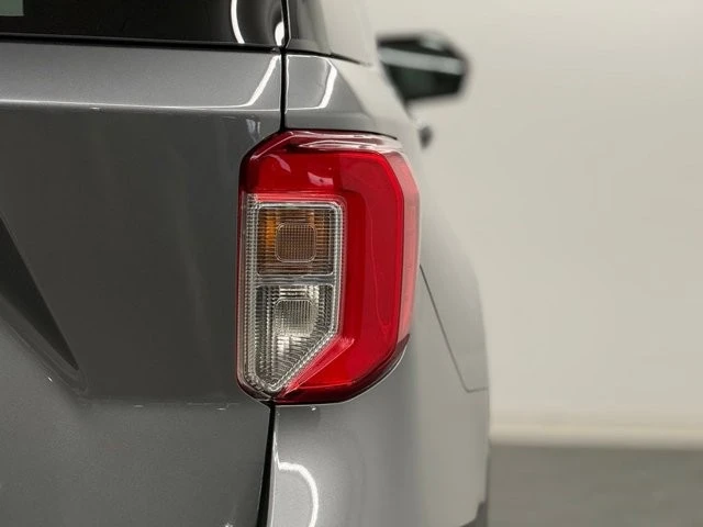2022 Ford Explorer 6th Gen - Image 7 of 12
