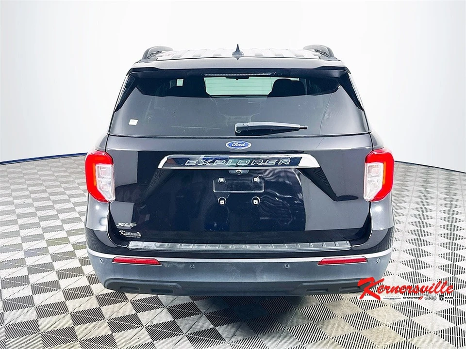 2022 Ford Explorer 6th Gen - Image 6 of 12