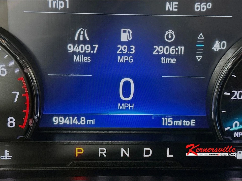 2022 Ford Explorer 6th Gen - Image 15 of 21