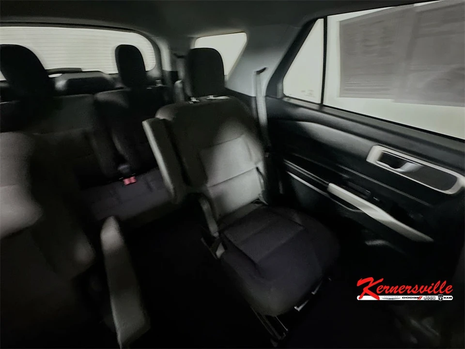 2022 Ford Explorer 6th Gen - Image 13 of 21