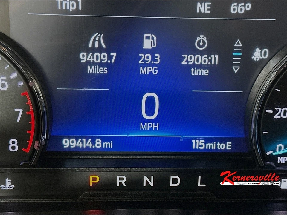 2022 Ford Explorer 6th Gen - Image 15 of 21