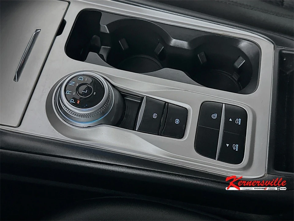 2022 Ford Explorer 6th Gen - Image 16 of 21