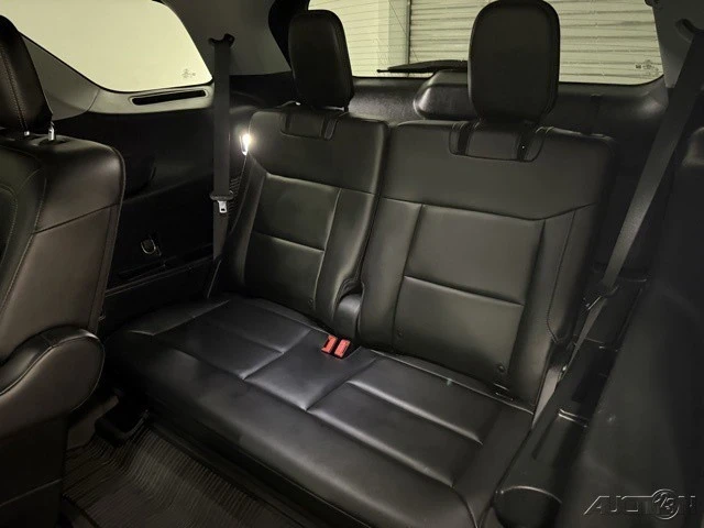 2022 Ford Explorer 6th Gen - Image 16 of 21