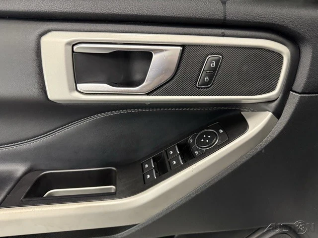 2022 Ford Explorer 6th Gen - Image 14 of 21