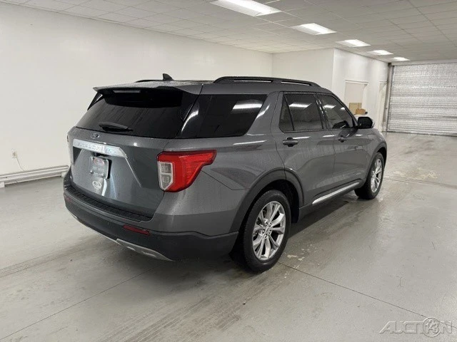 2022 Ford Explorer 6th Gen - Image 5 of 12