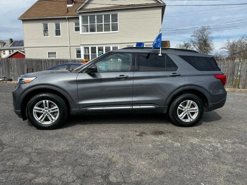 2022 Ford Explorer 6th Gen - Image 7 of 12