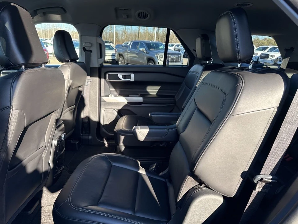 2022 Ford Explorer 6th Gen - Image 12 of 12