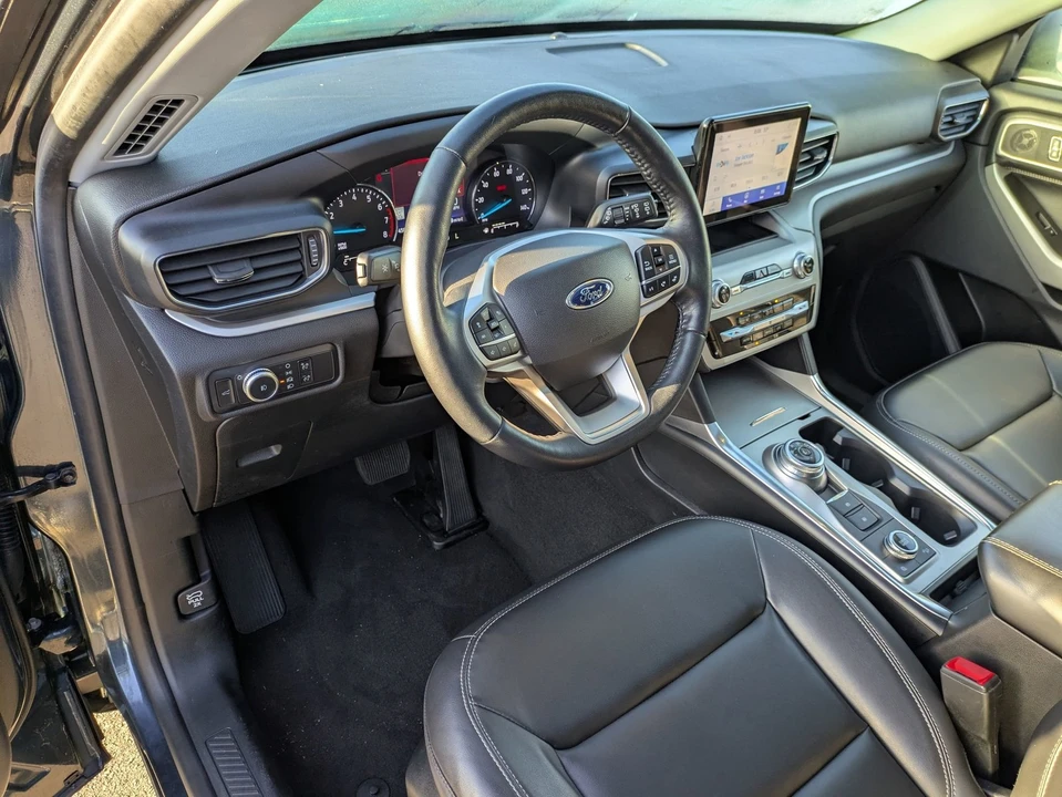 2022 Ford Explorer 6th Gen - Image 13 of 21