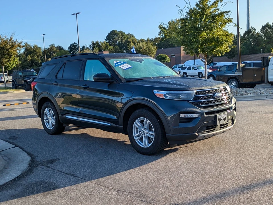 2022 Ford Explorer 6th Gen - Image 2 of 21