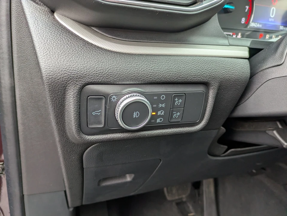 2022 Ford Explorer 6th Gen - Image 17 of 21