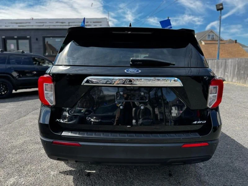 2022 Ford Explorer 6th Gen - Image 9 of 12