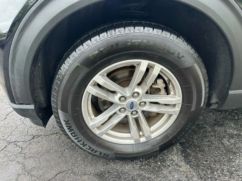 2022 Ford Explorer 6th Gen - Image 8 of 12