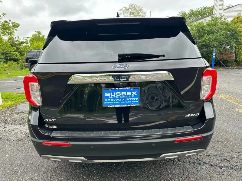 2022 Ford Explorer 6th Gen - Image 5 of 12